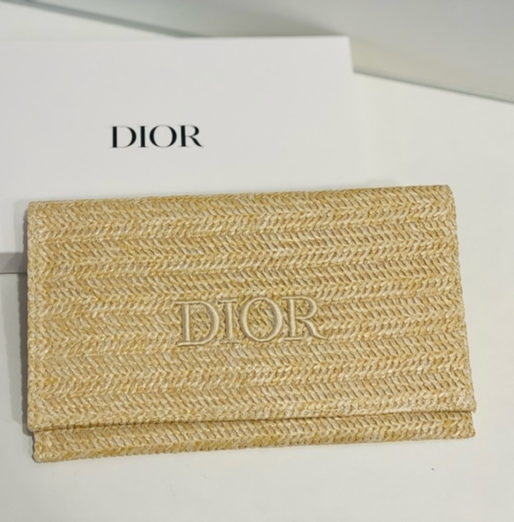"Last One" Dior Beauty Raffia clutch
